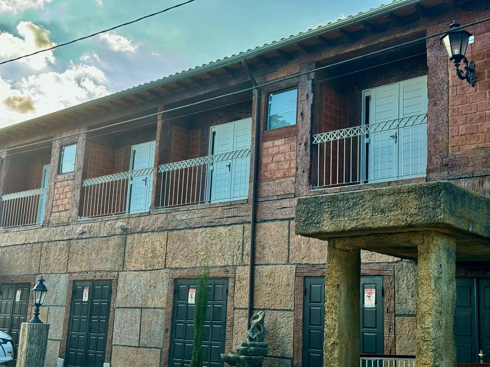 Apartamentos A 200M Do Centro - Hospedaria Villa Da Pedra Tiradentes Exterior photo